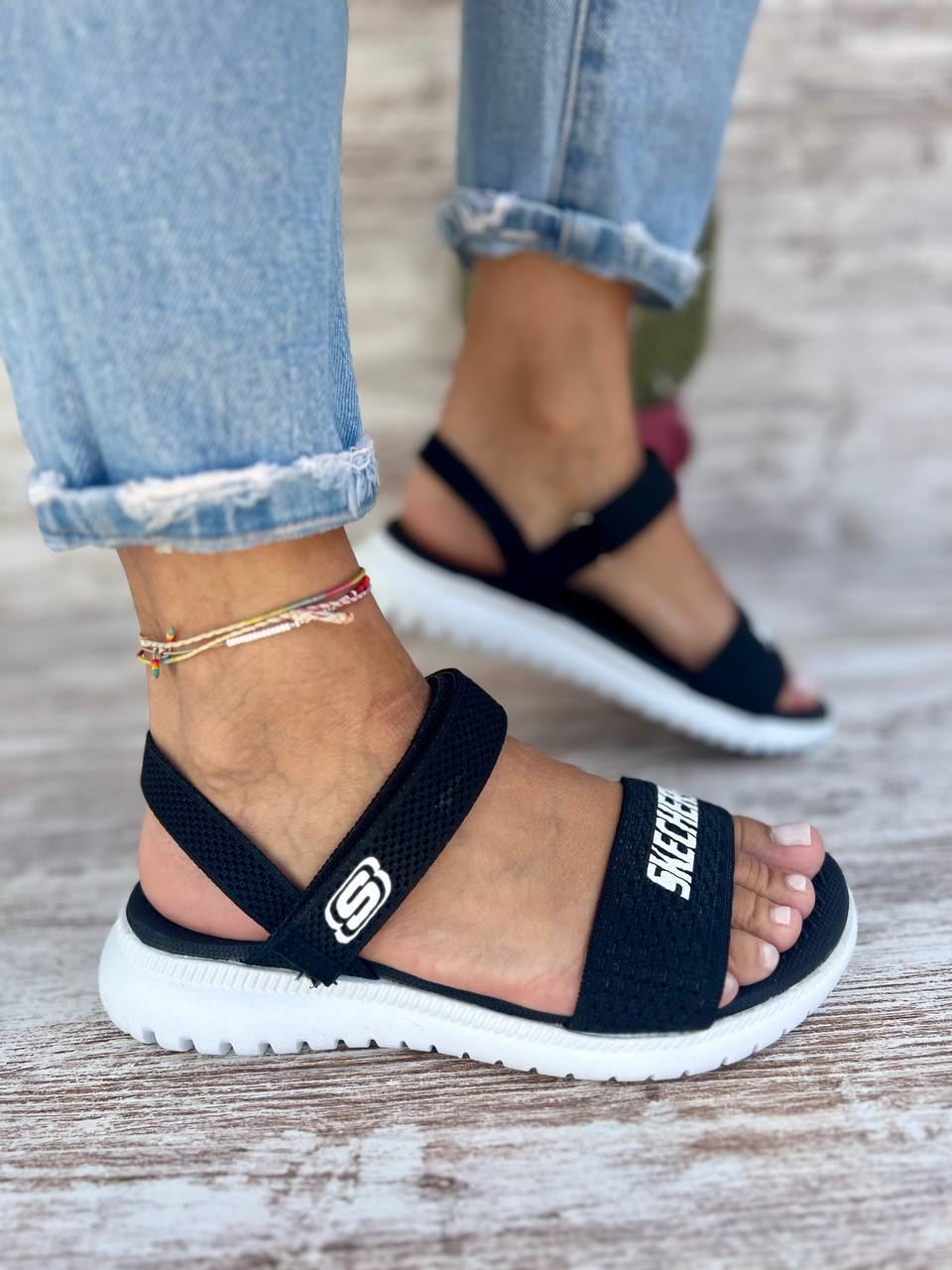 Sandalias Skechers de mujer - Imagen 2