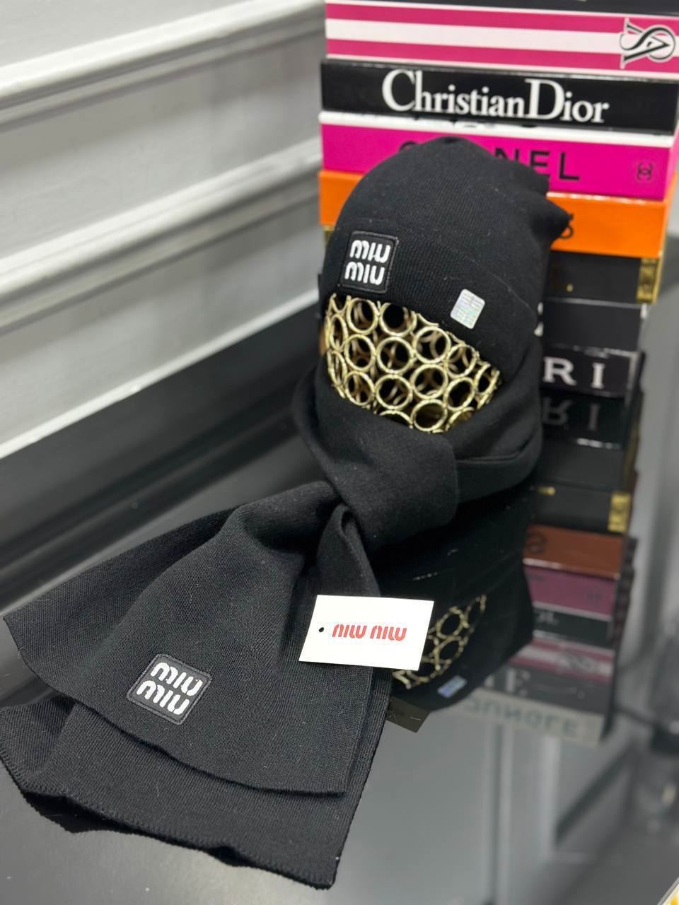 Set de invierno gorro y bufanda Miu Miu - Imagen 2