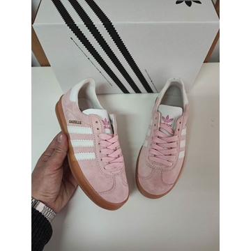 Zapatillas Adidas Gazelle rosas - Imagen 1