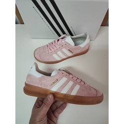 Zapatillas Adidas Gazelle rosas - Imagen 2