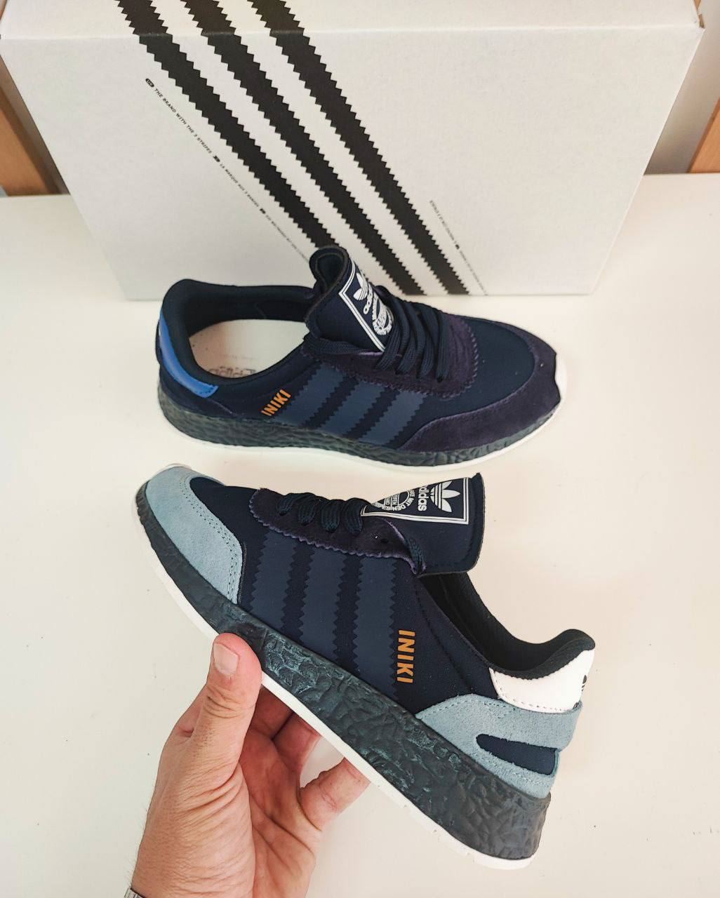Zapatillas Adidas Iniki temporada 25 - Imagen 2