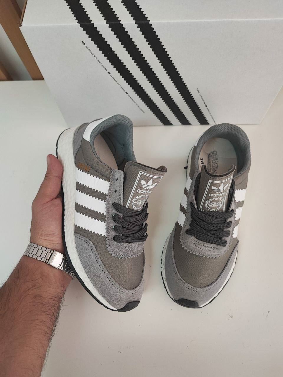 Zapatillas Adidas Iniki temporada 25 - Imagen 4