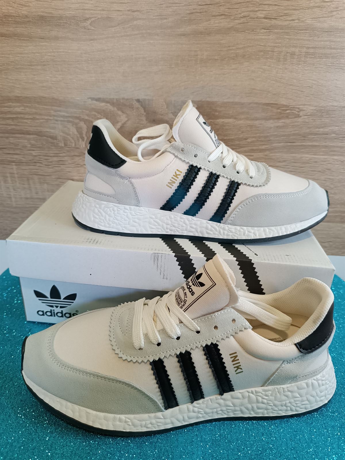 Zapatillas Adidas iniki - Imagen 1