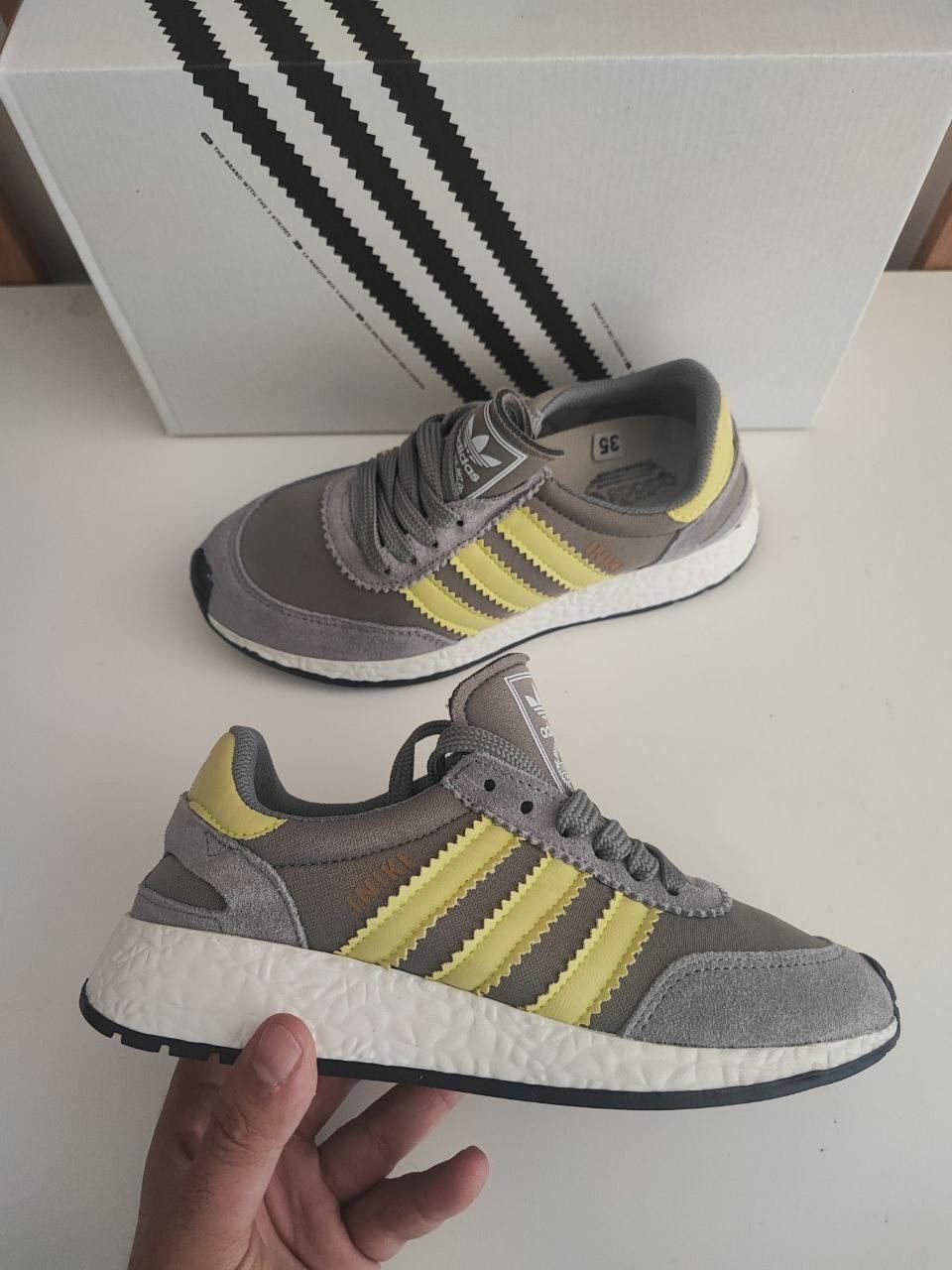 Zapatillas Adidas Iniki - Imagen 3