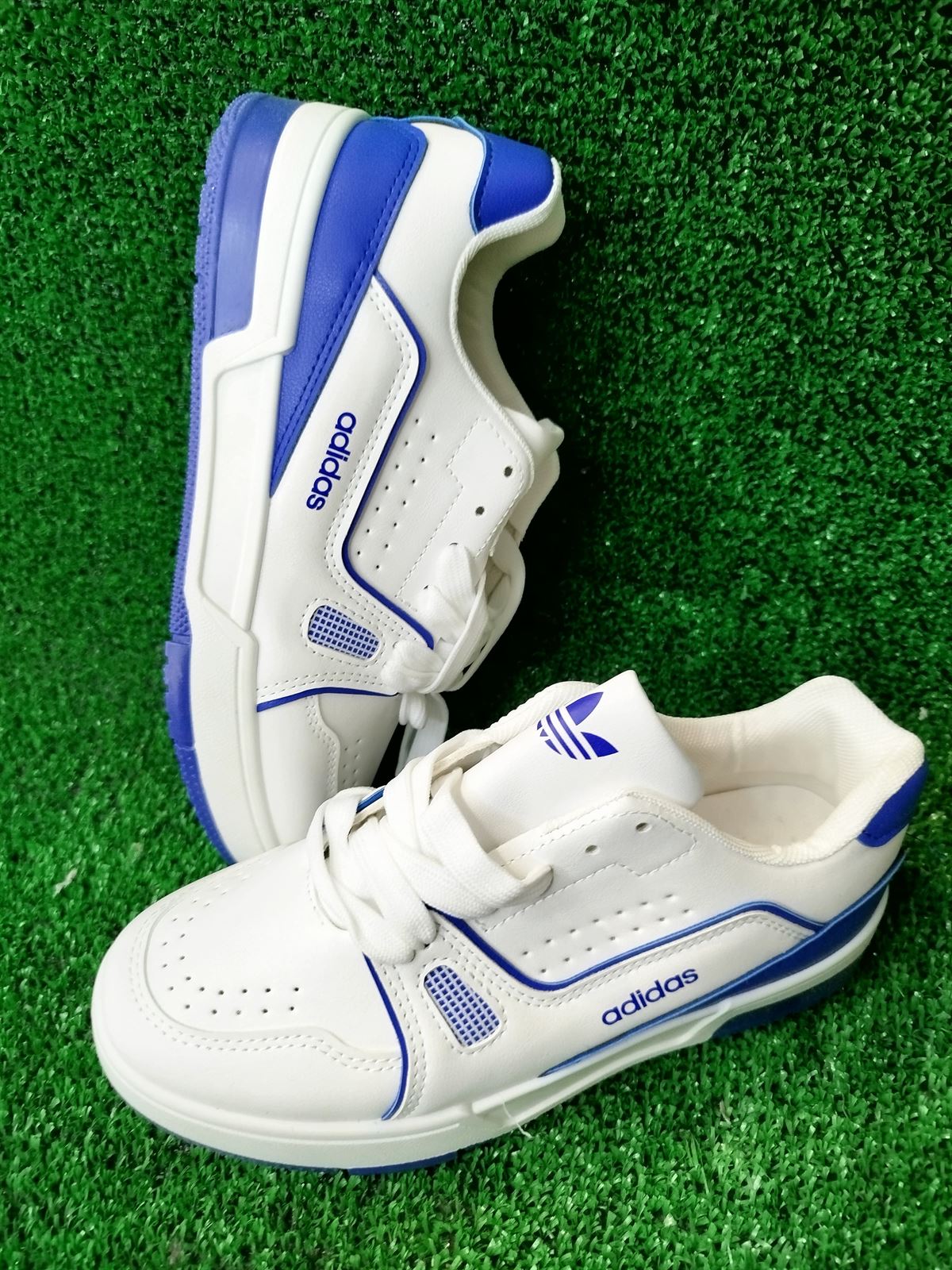 Zapatillas Adidas oferta - Imagen 2