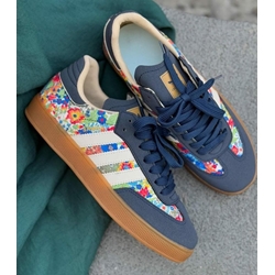 Zapatillas Adidas Samba de flores - Imagen 1