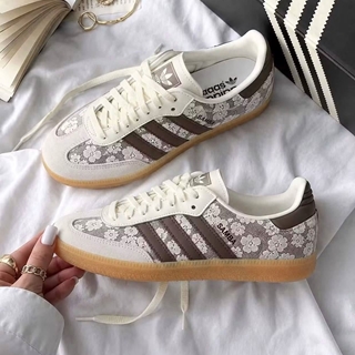 Zapatillas Adidas samba encaje floral - Imagen 1