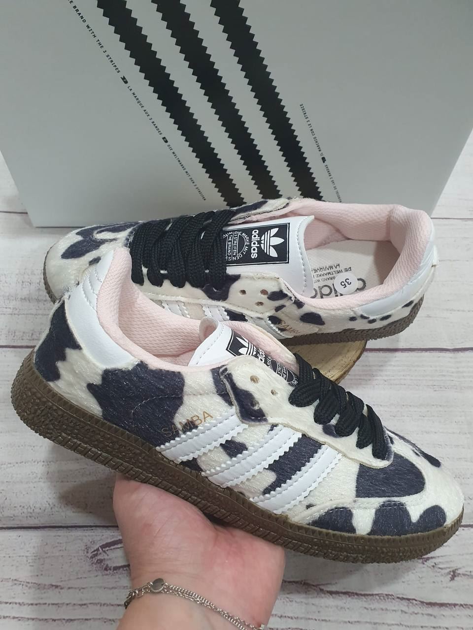 Zapatillas Adidas Samba estampadas - Imagen 1