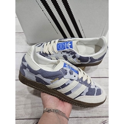 Zapatillas Adidas Samba estampadas - Imagen 2