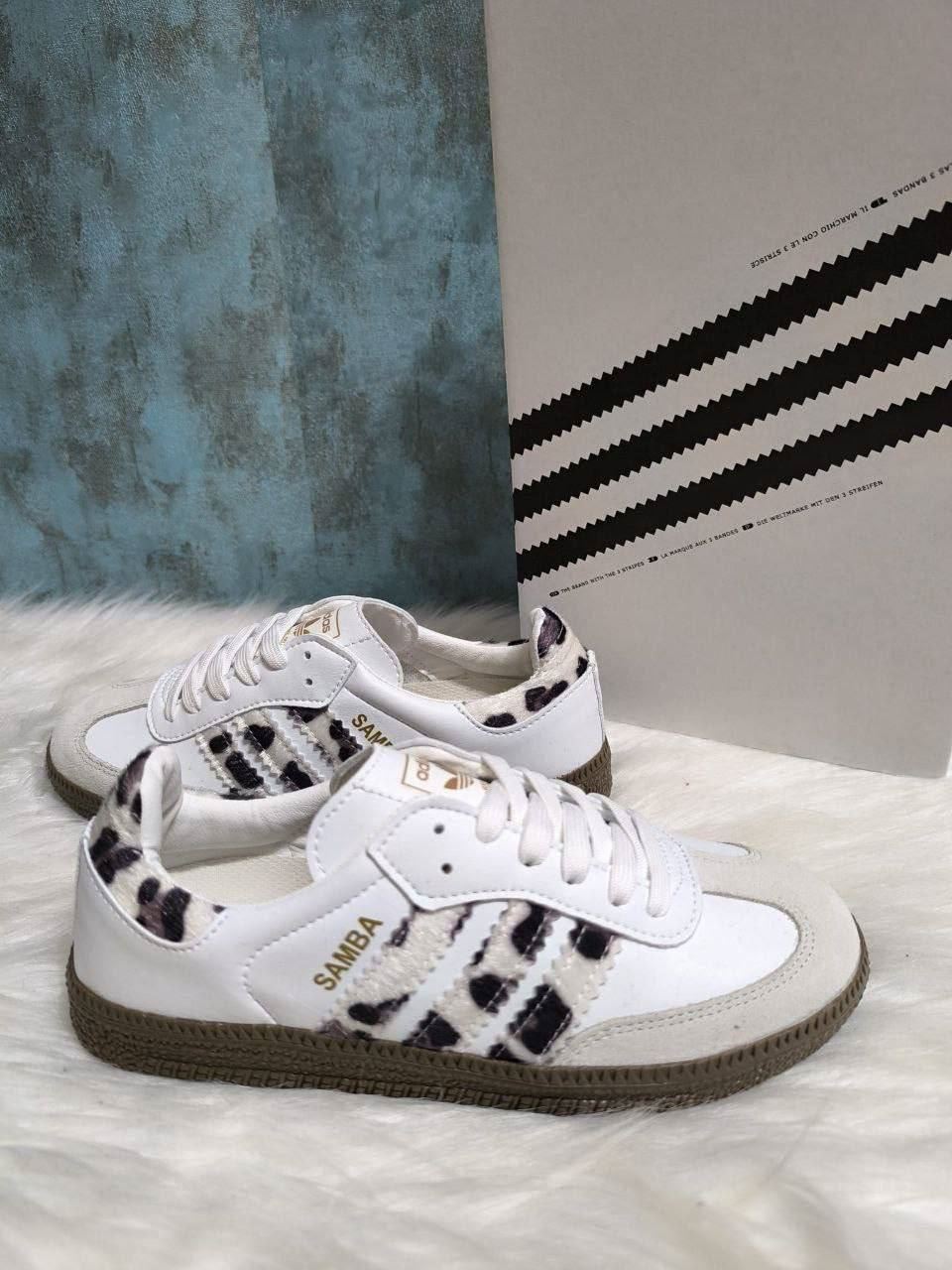 Zapatillas Adidas samba estampado leopardo - Imagen 1