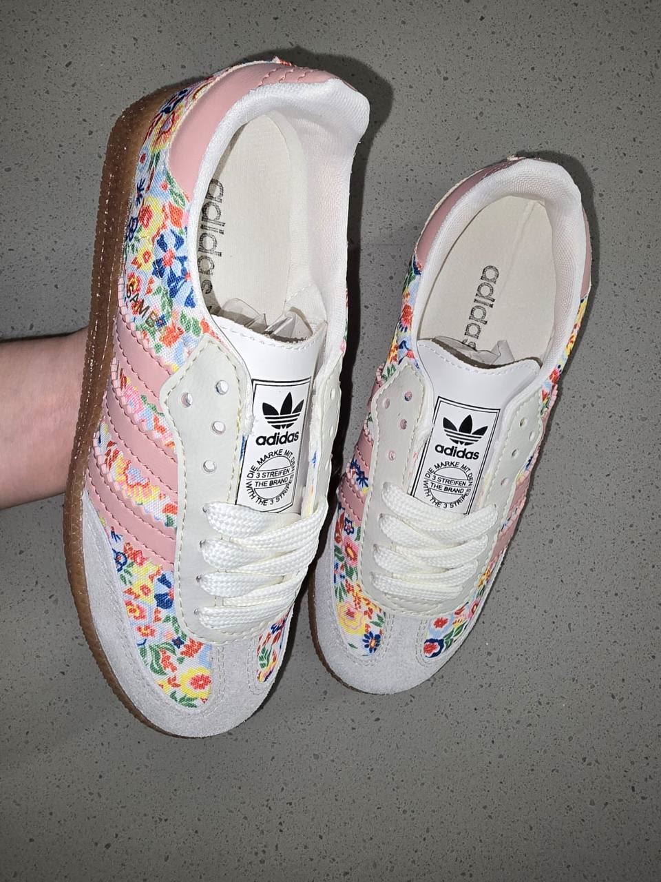 Zapatillas Adidas samba flores - Imagen 2