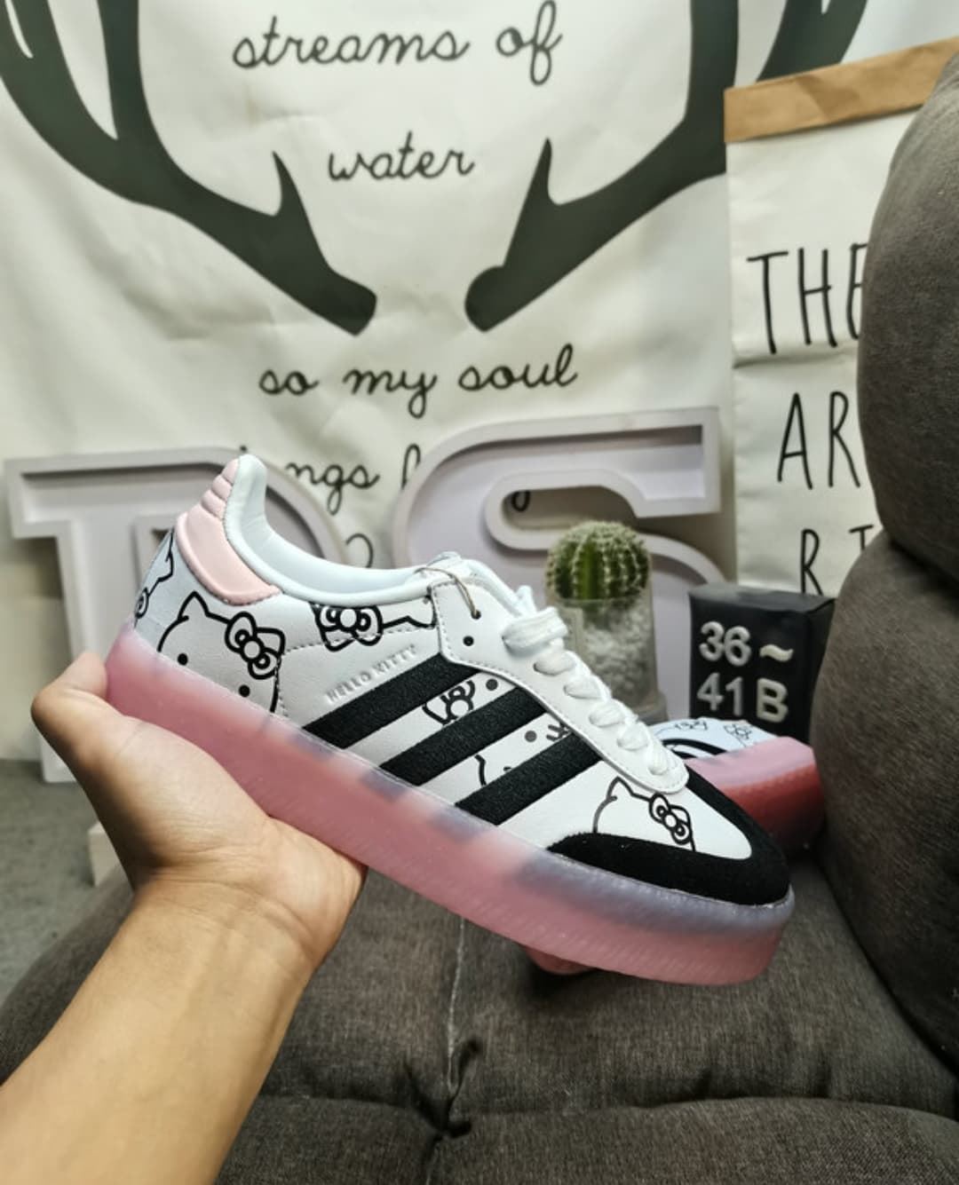 Zapatillas Adidas Samba Hello Kitty - Imagen 2