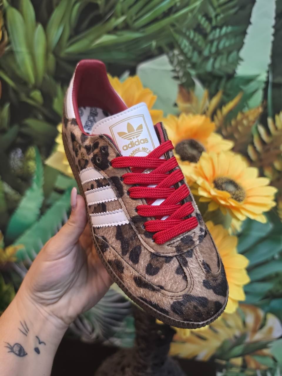 Zapatillas Adidas samba OG leopardo - Imagen 1