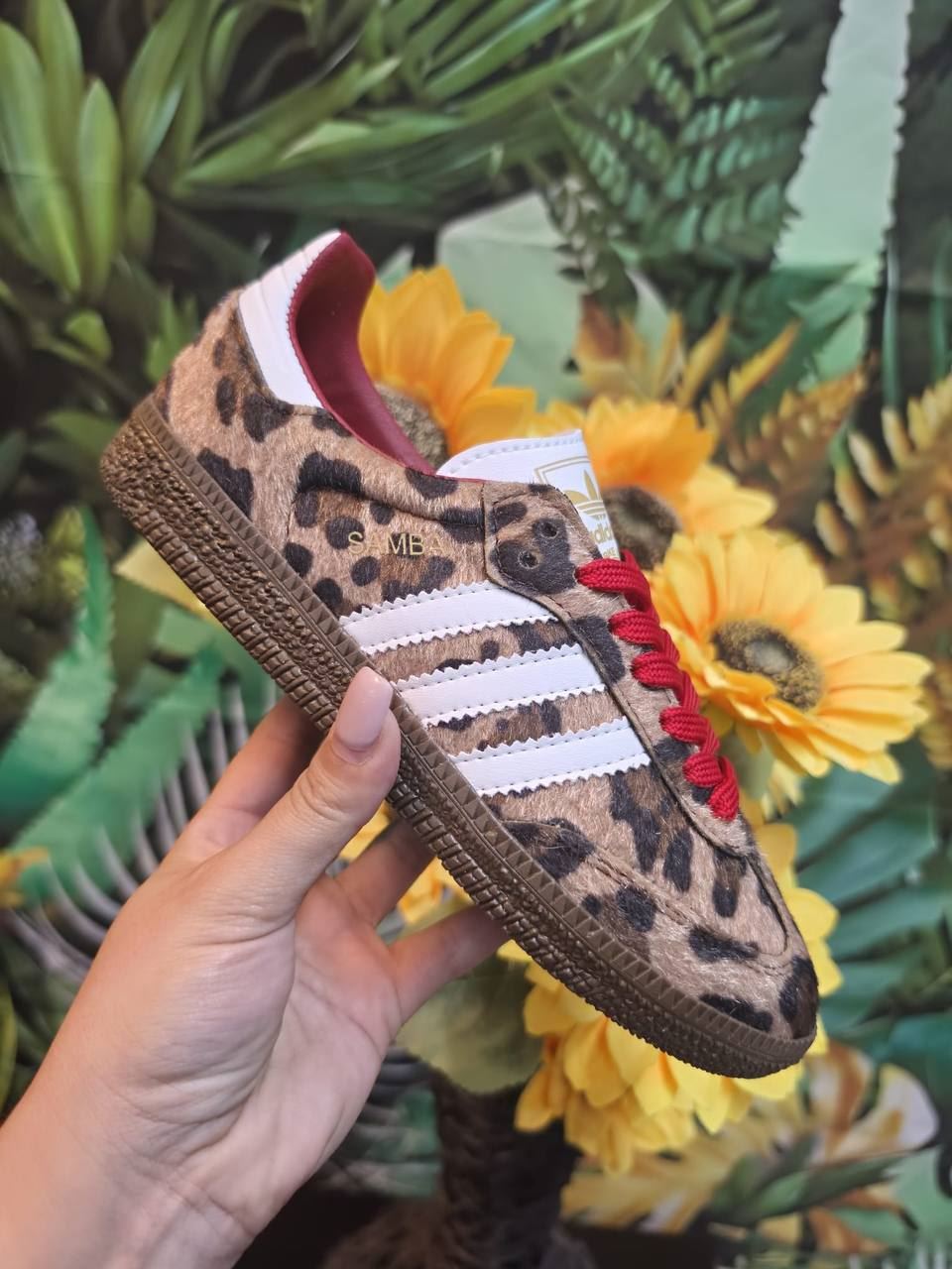 Zapatillas Adidas samba OG leopardo - Imagen 2