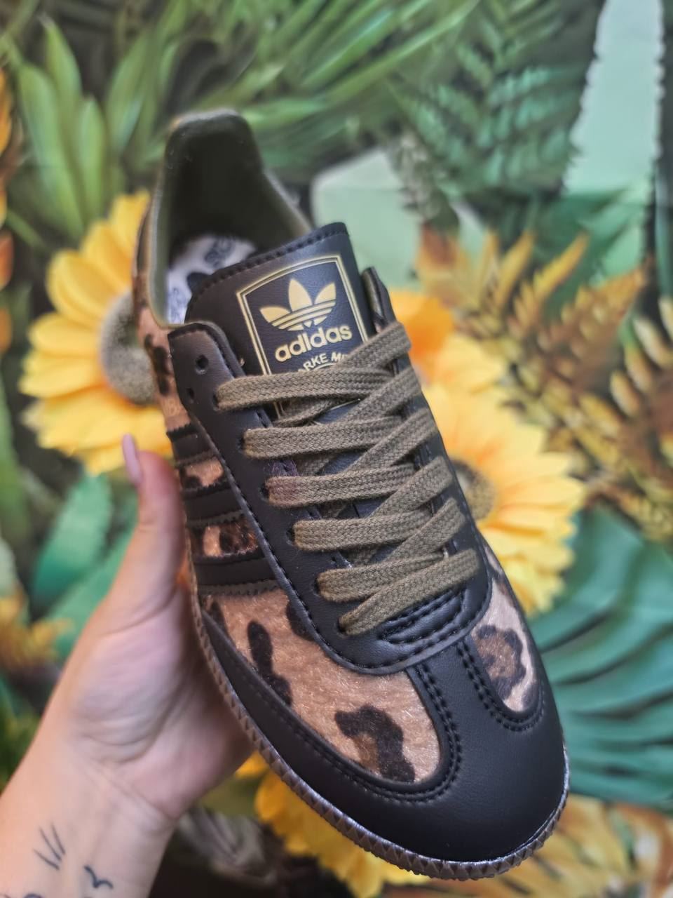 Zapatillas Adidas samba OG leopardo - Imagen 4