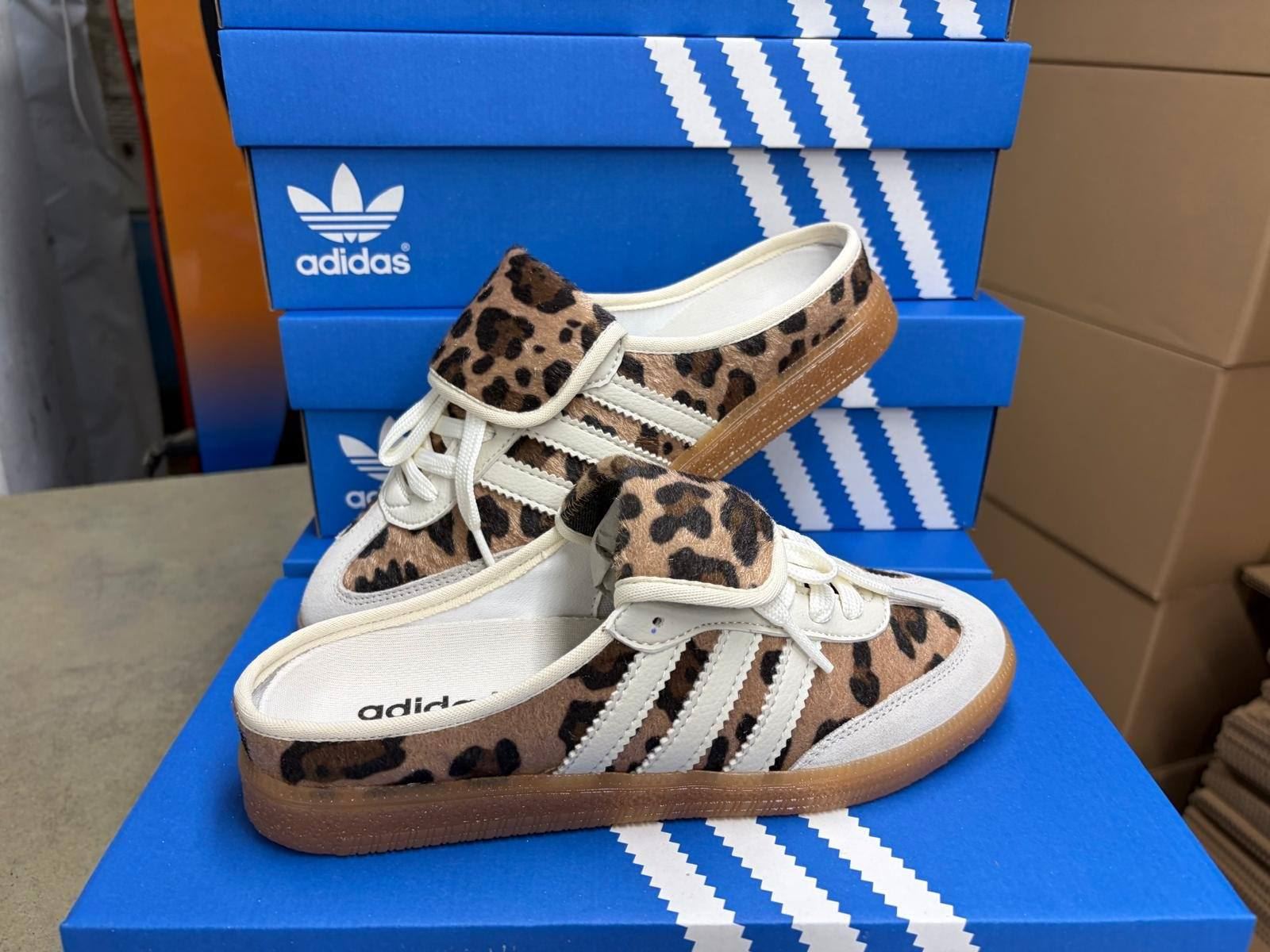 Zapatillas Adidas Samba OG Mule - Imagen 3