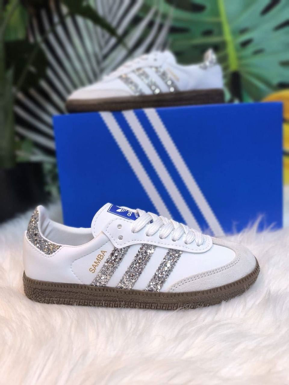 Zapatillas Adidas samba plata - Imagen 4