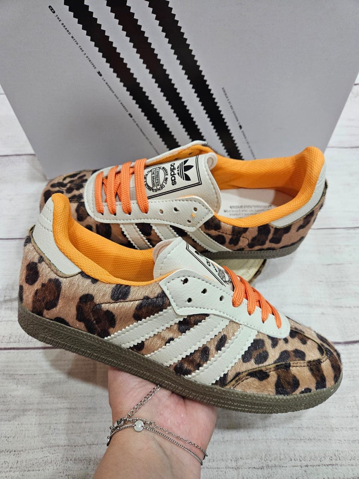 Zapatillas Adidas samba pony - Imagen 1