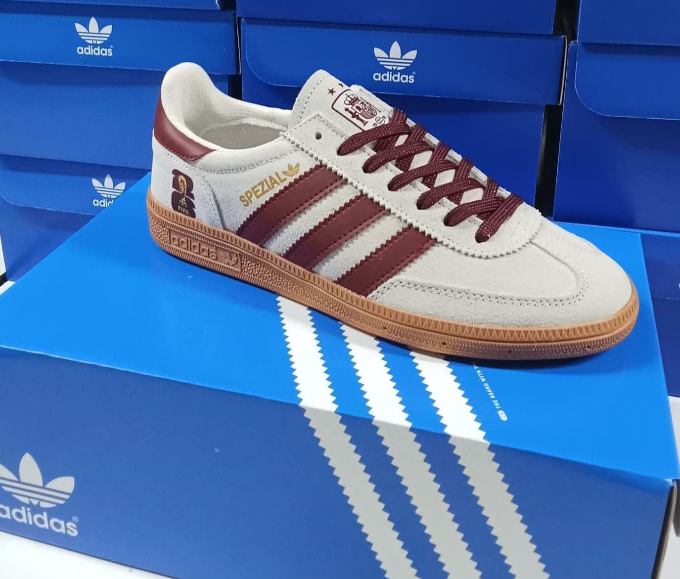 Zapatillas Adidas Spezial España FIFA 2026 - Imagen 1