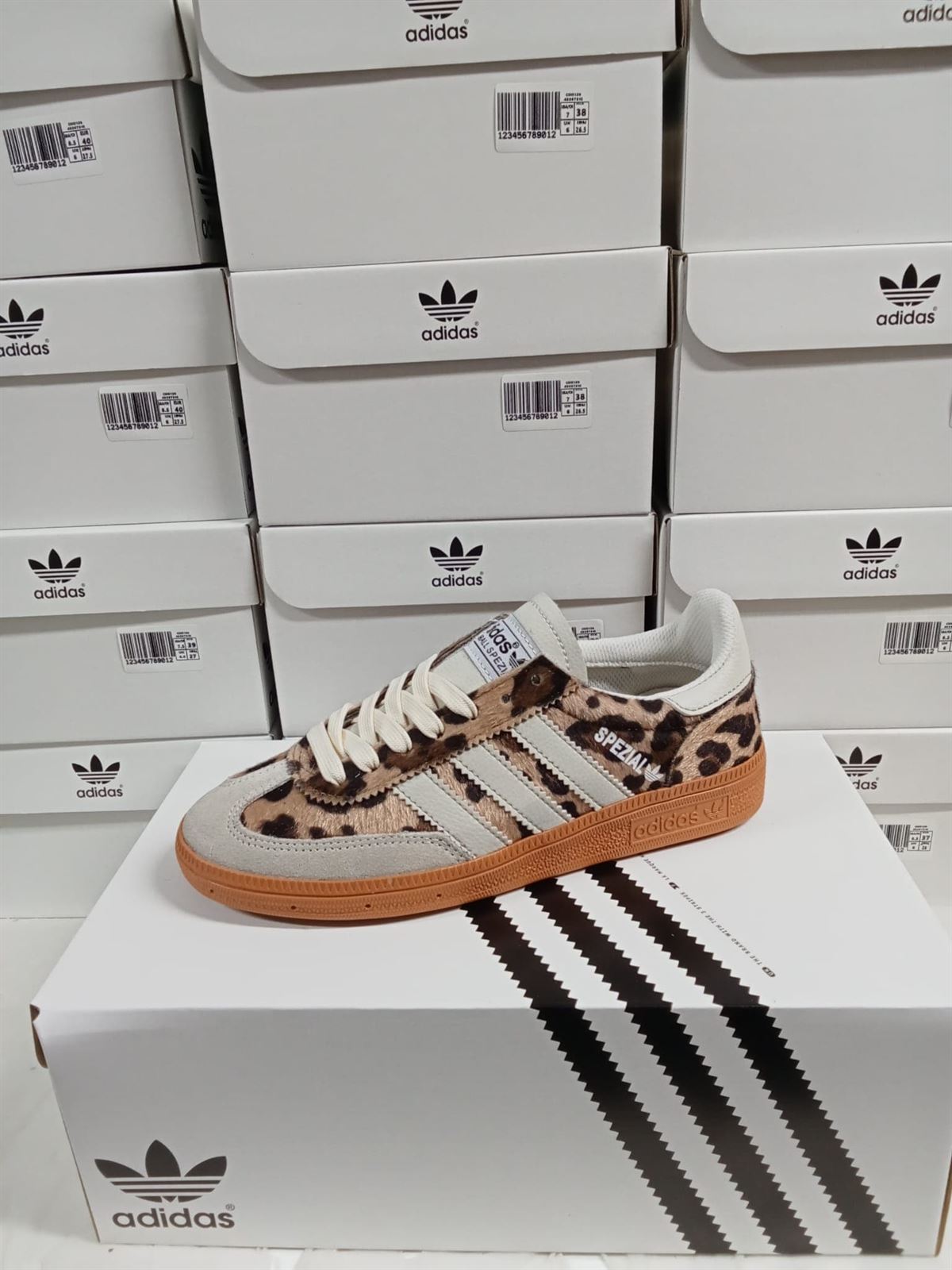 Zapatillas Adidas Spezial leopardo - Imagen 2
