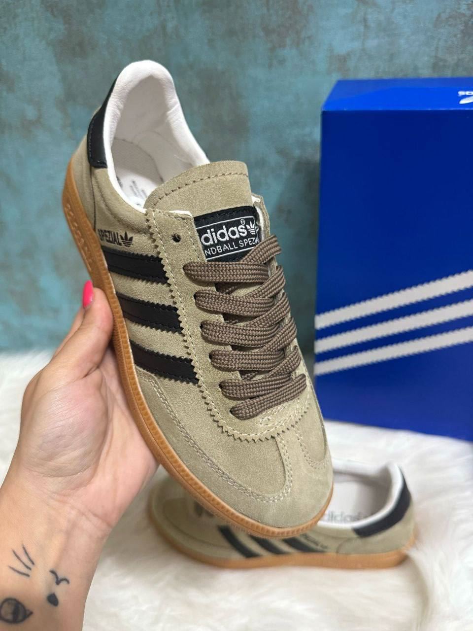 Zapatillas Adidas Spezial terciopelo - Imagen 1