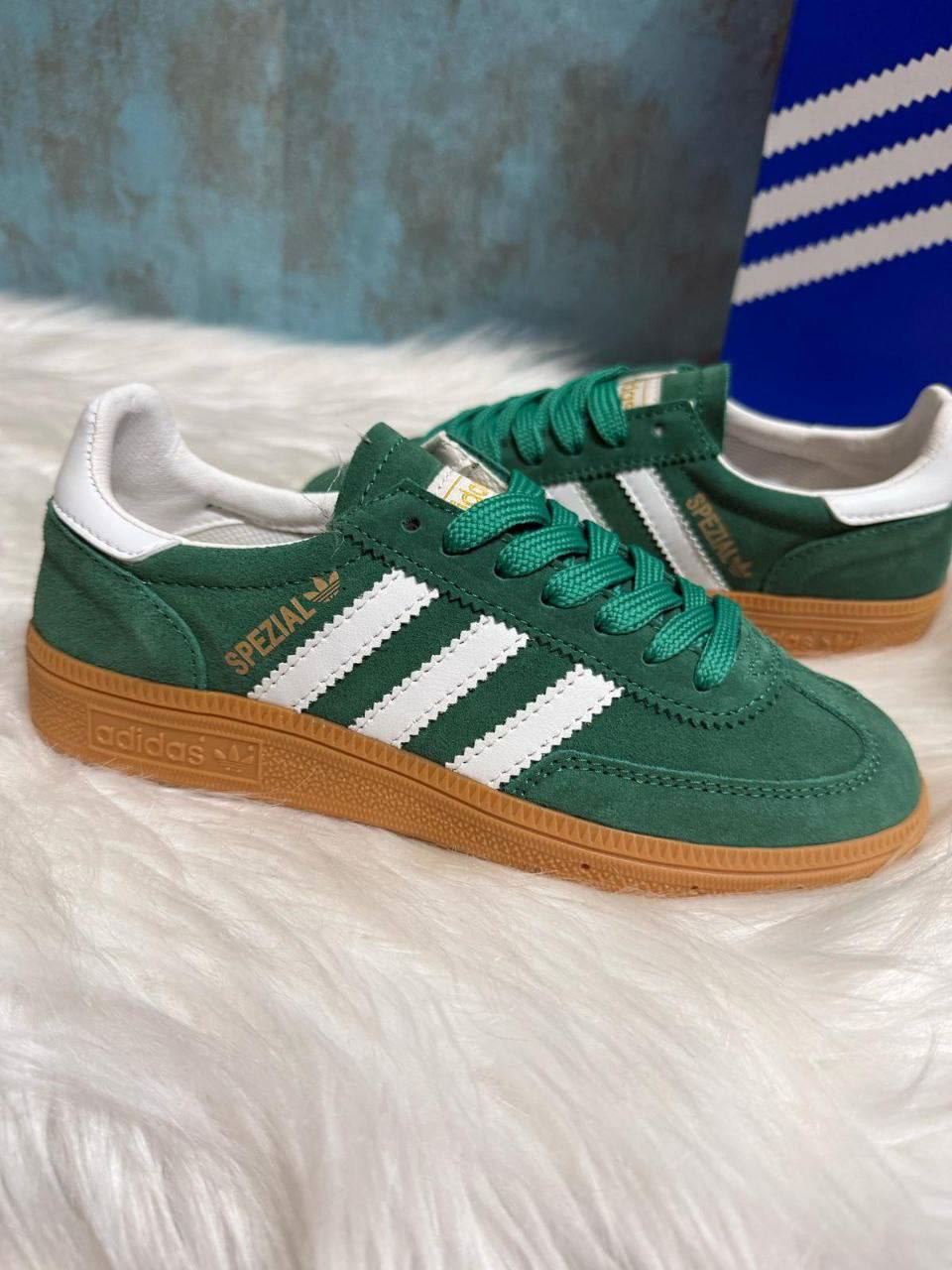 Zapatillas Adidas Spezial terciopelo - Imagen 3