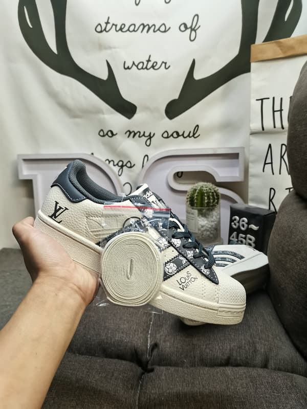 Zapatillas Adidas Superstar Louis Vuitton - Imagen 1