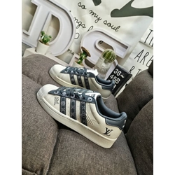 Zapatillas Adidas Superstar Louis Vuitton - Imagen 2
