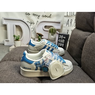 Zapatillas Adidas Superstar Yankens - Imagen 1