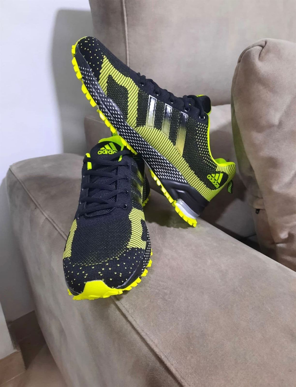 Zapatillas Adidas tela - Imagen 2