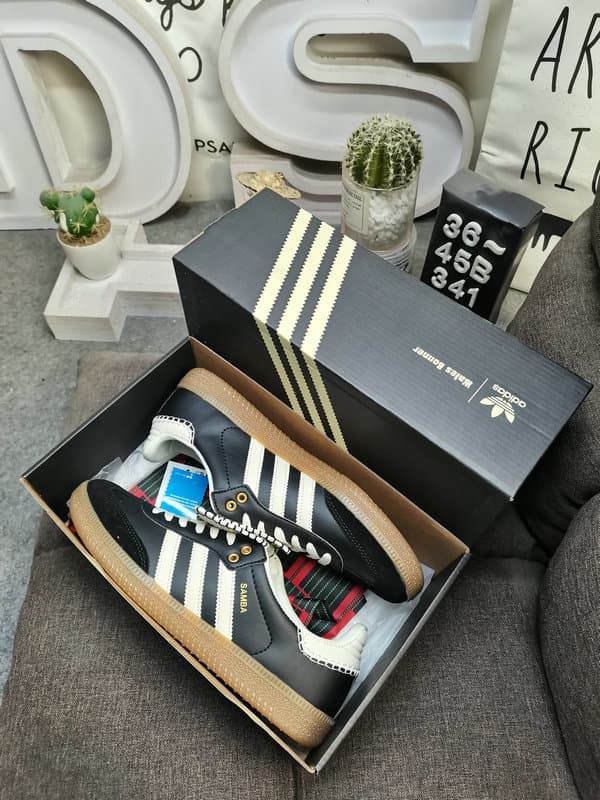 Zapatillas Adidas WB SAMBA NUBUCK - Imagen 1