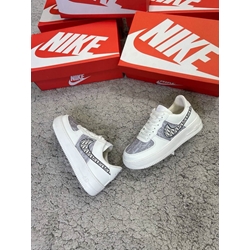 Zapatillas Air force One Dior - Imagen 1