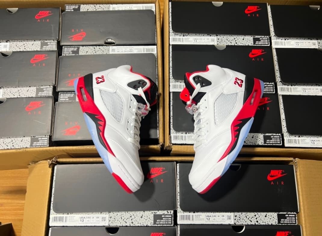 Zapatillas Air  Jordan retro 3 - Imagen 4