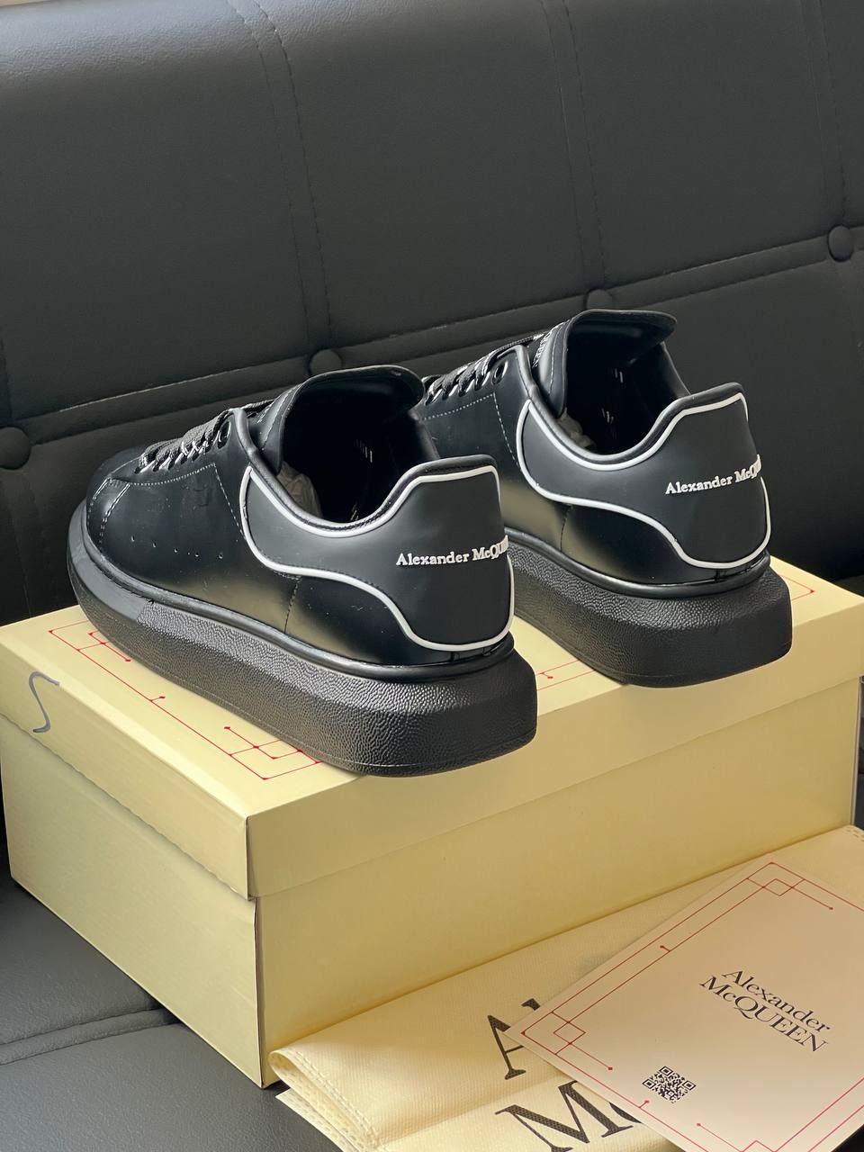 Zapatillas Alexander McQueen - Imagen 2