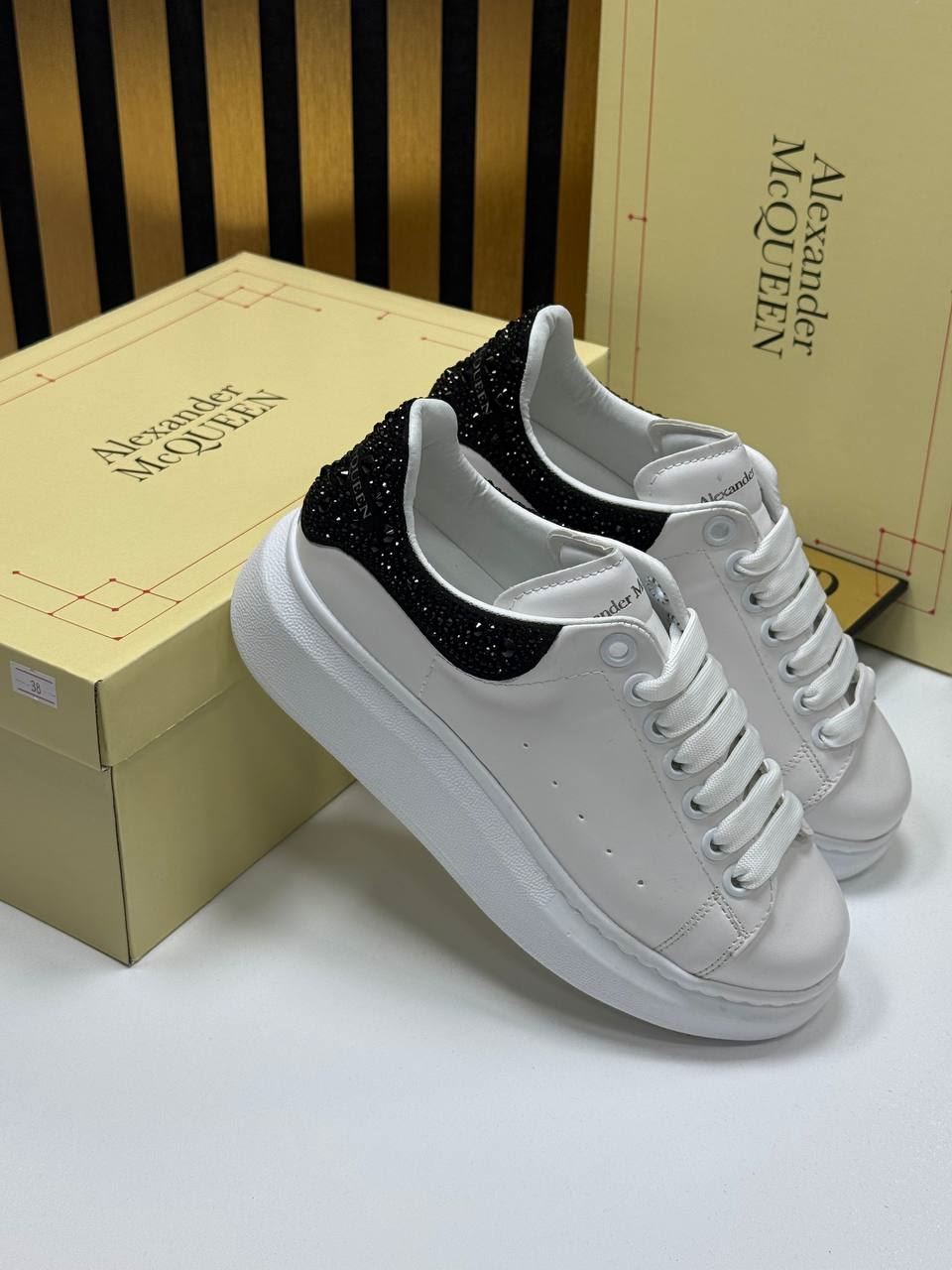 Zapatillas Alexander McQueen - Imagen 1