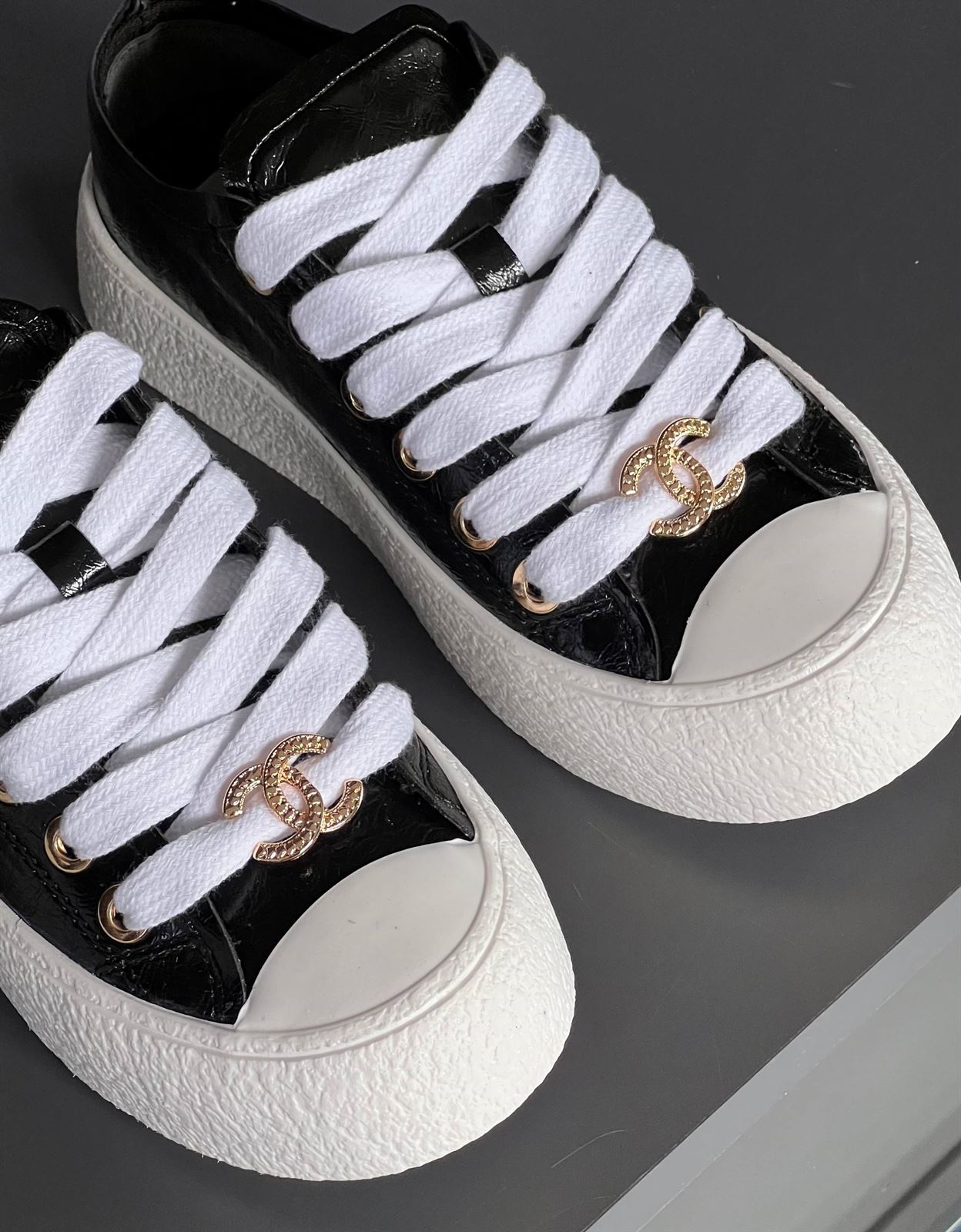 Zapatillas Chanel de mujer - Imagen 5