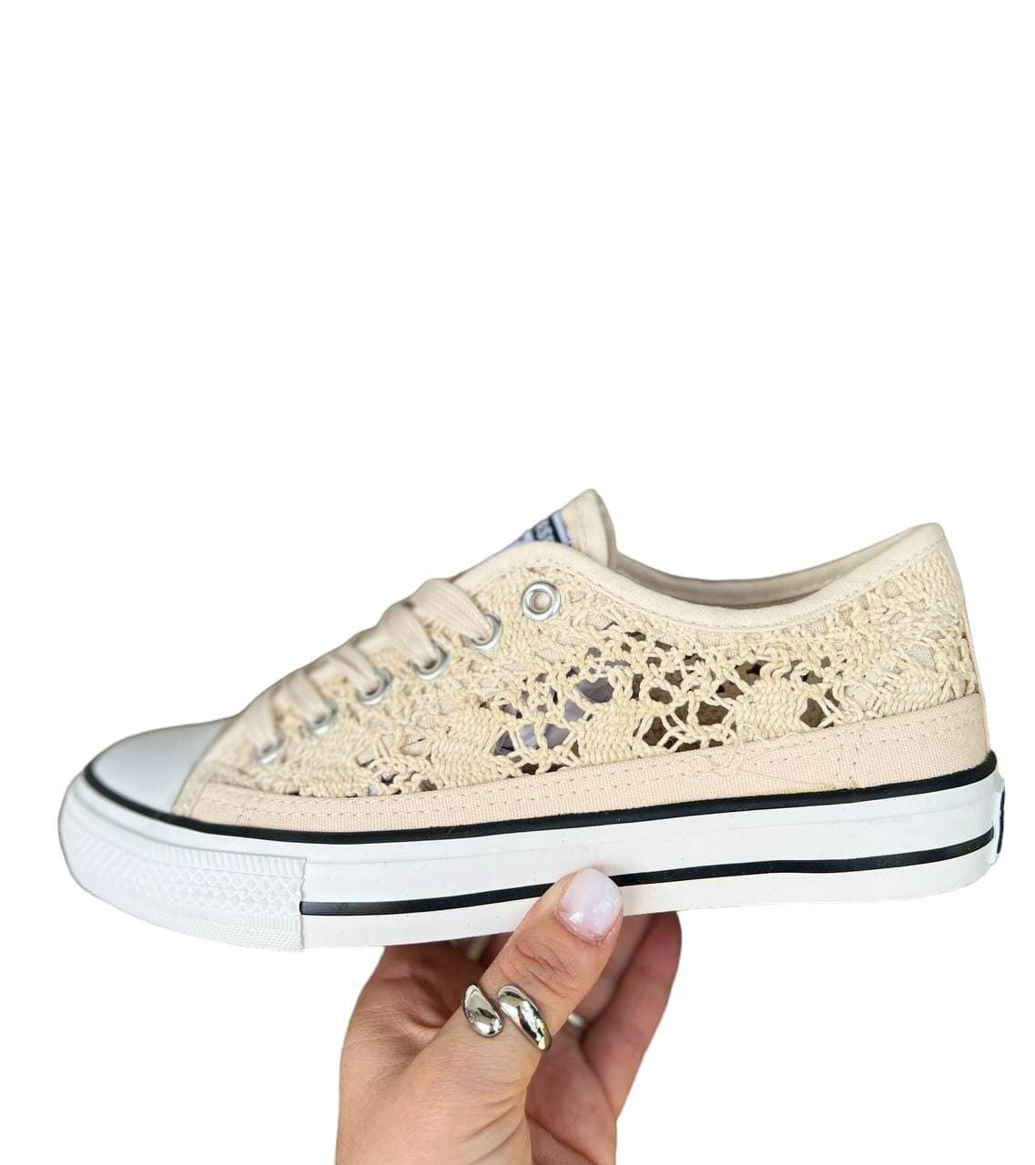 Zapatillas Converse crochet - Imagen 2