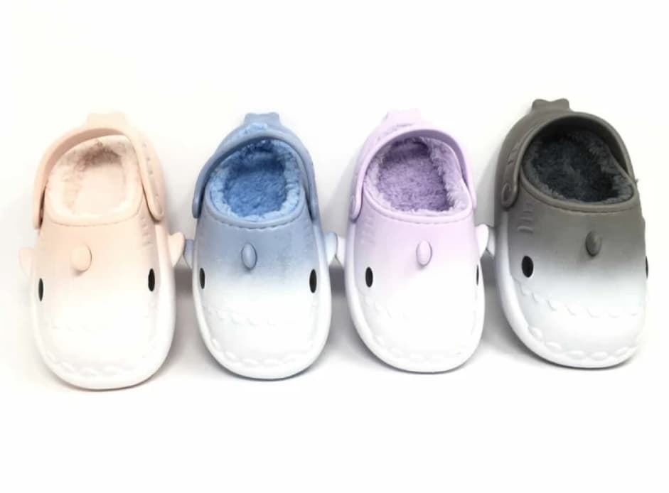 Zapatillas de casa tiburón con pelito - Imagen 1