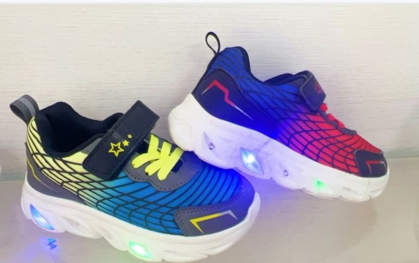 Zapatillas de niños con luz - Imagen 1