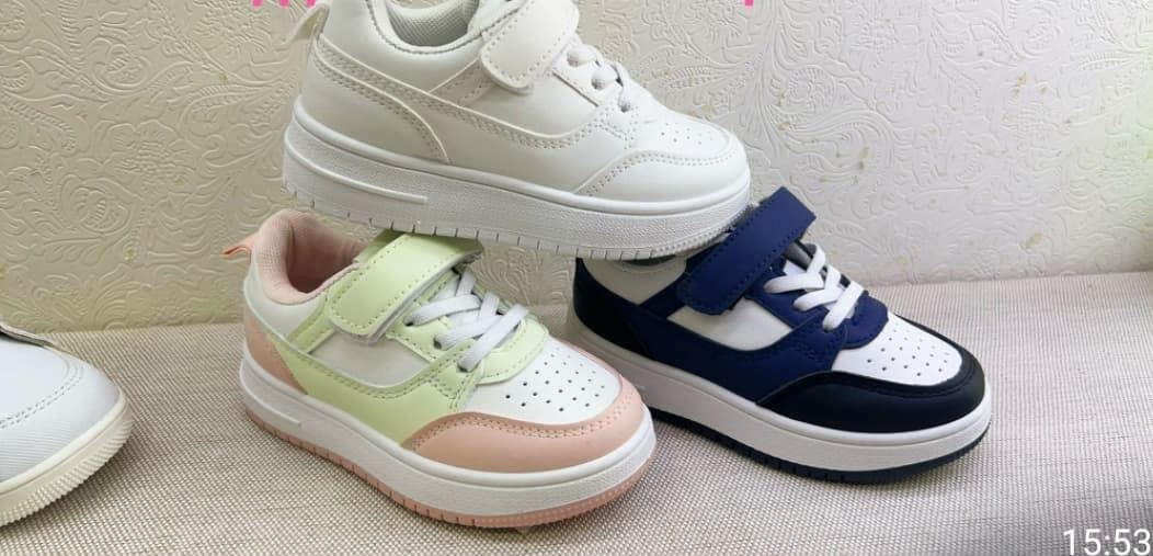 Zapatillas escolares de niños - Imagen 1