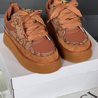 Zapatillas Gucci con plataforma - Imagen 1