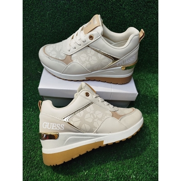 Zapatillas Guess con plataforma - Imagen 1