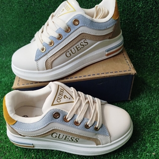 Zapatillas Guess niña liquidación - Imagen 1