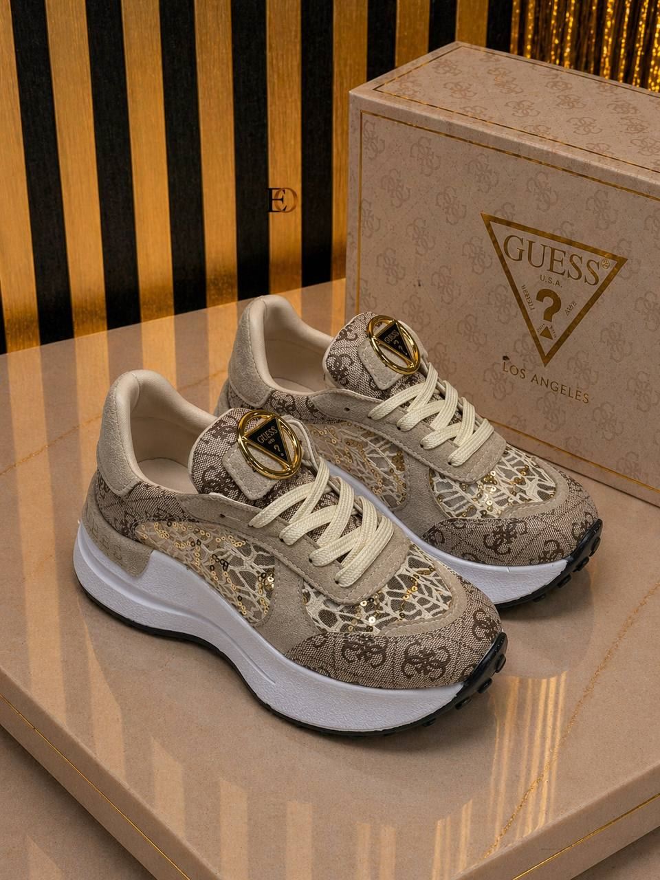 Zapatillas Guess  Samnie - Imagen 2