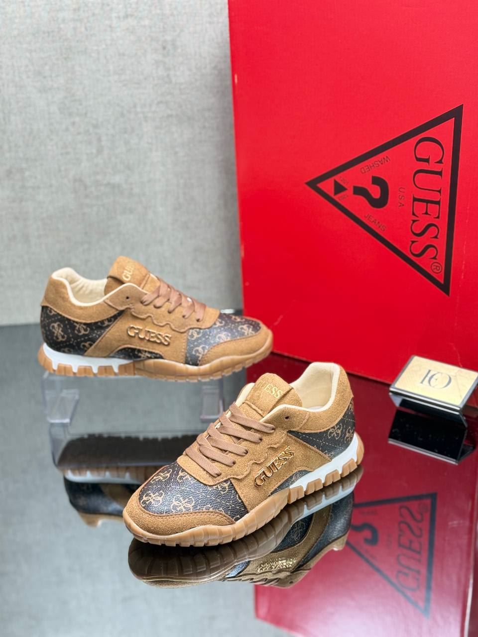 Zapatillas Guess - Imagen 1