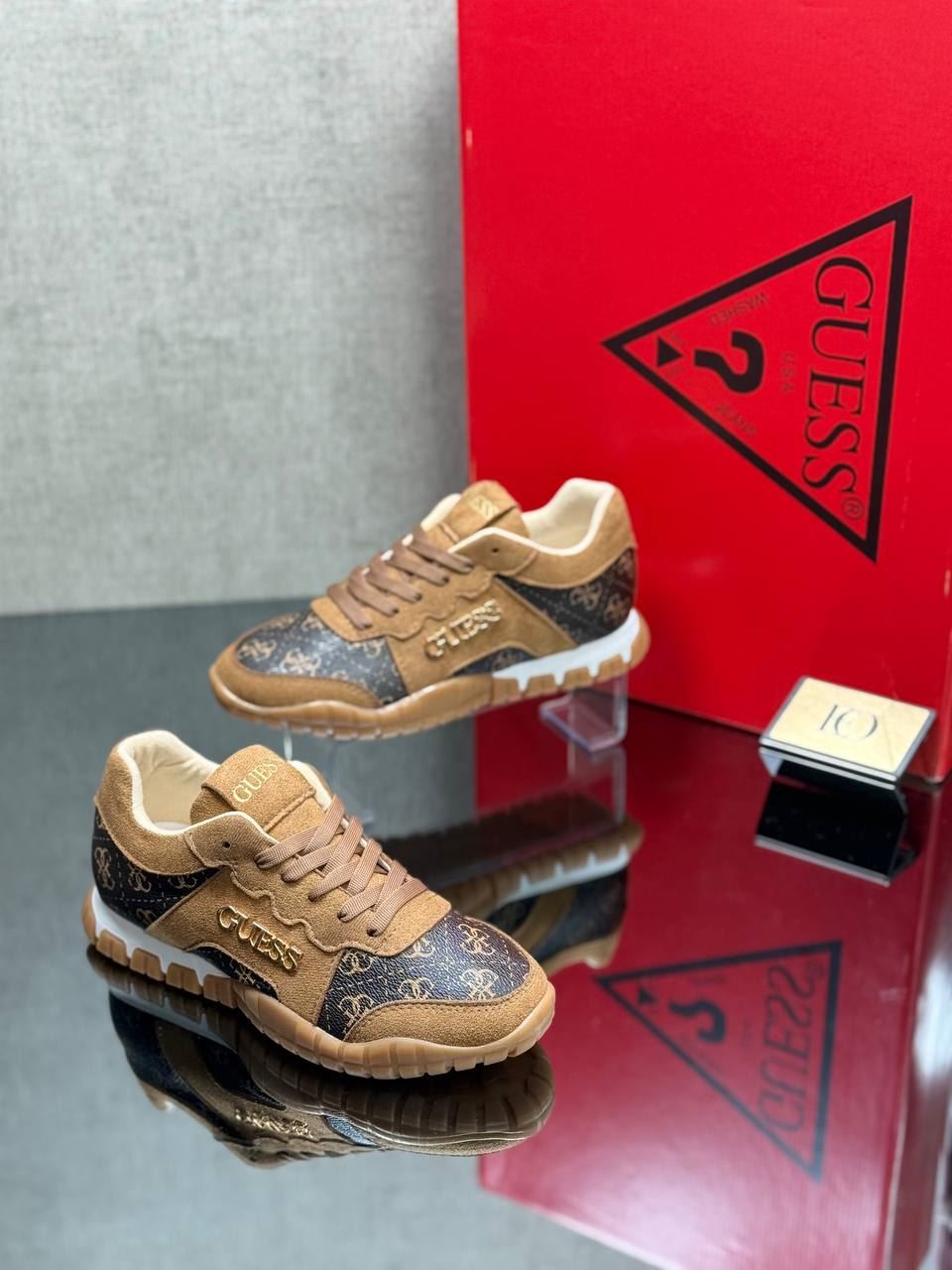 Zapatillas Guess - Imagen 2