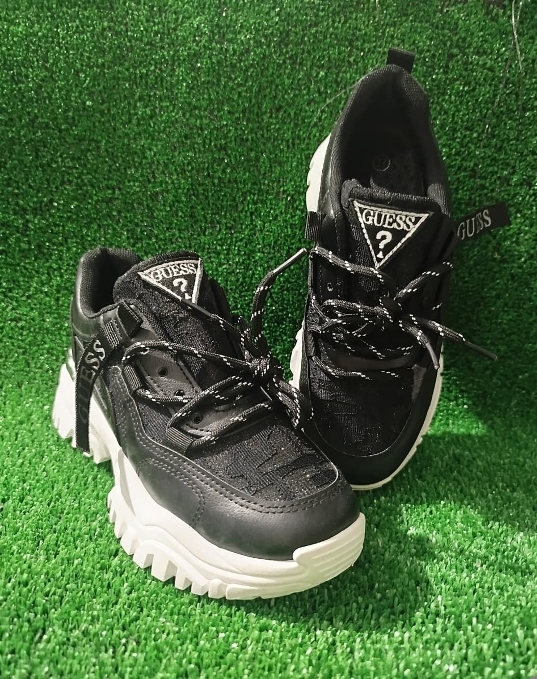 Zapatillas Guess - Imagen 2