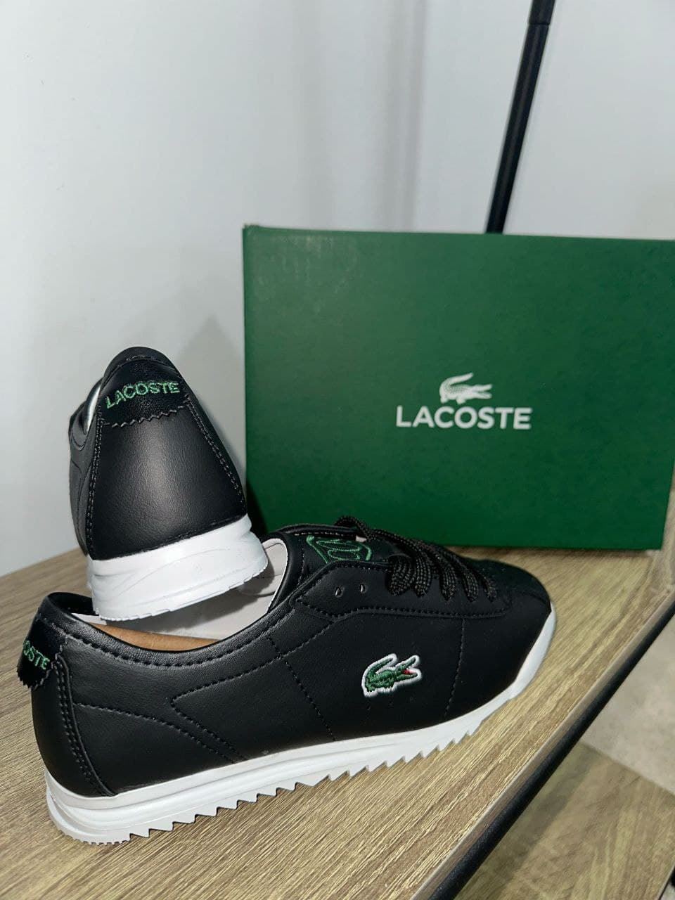 Zapatillas Lacoste de mujer - Imagen 2