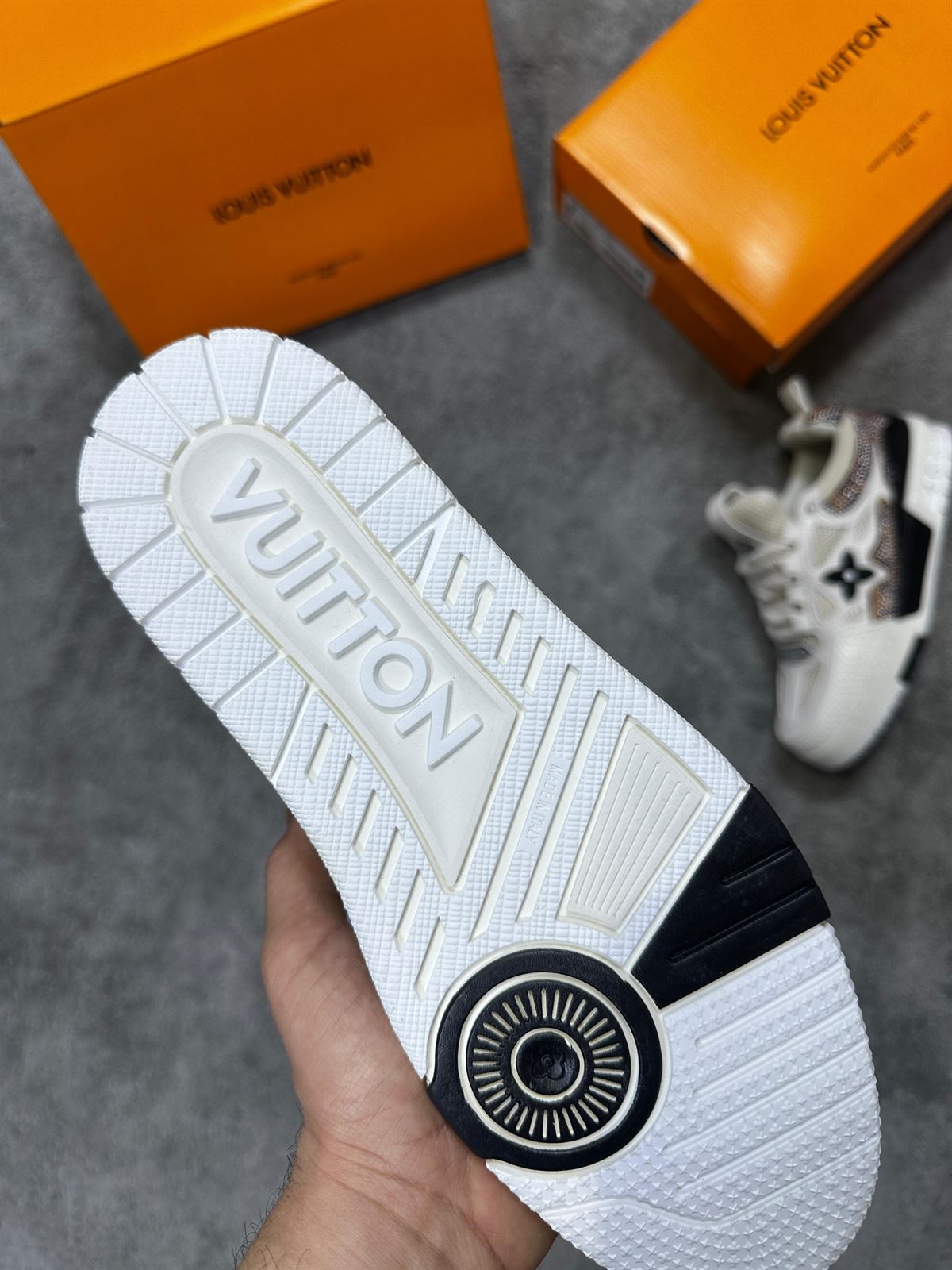 Zapatillas Louis Vuitton Trainer - Imagen 5