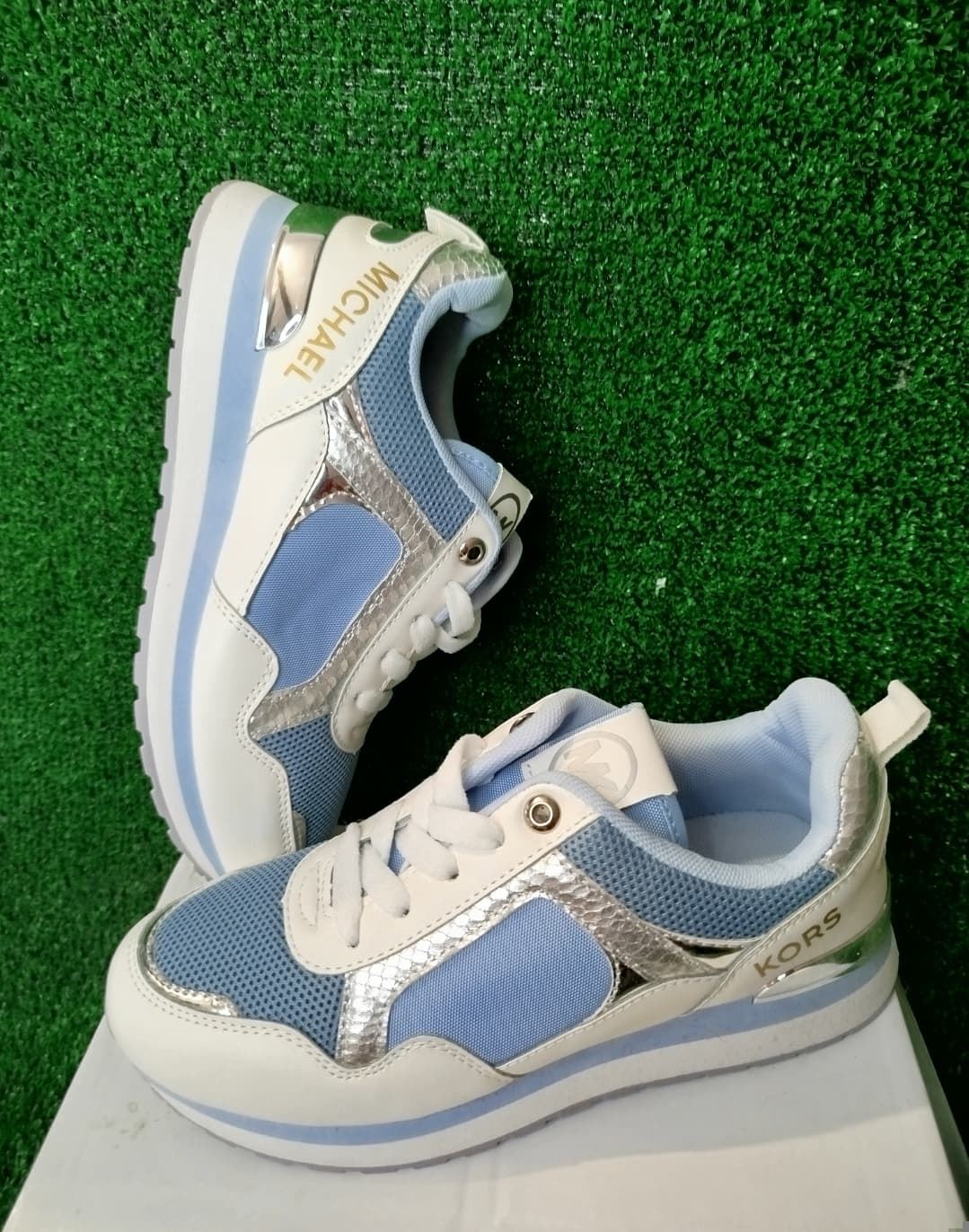 Zapatillas Michael Kors oferta - Imagen 2
